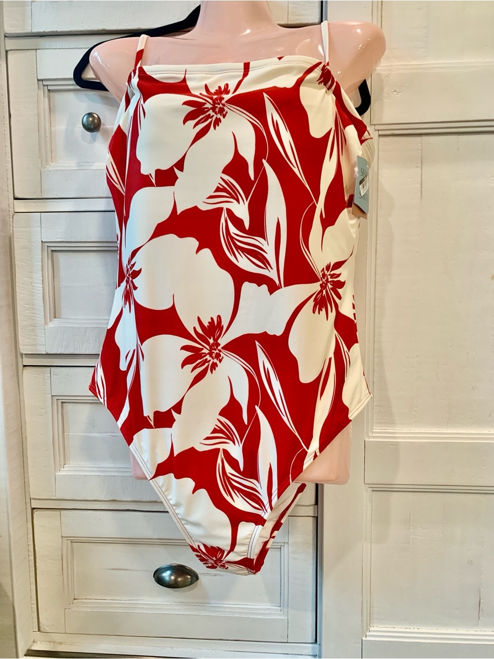 NWT Shade & Shore Red and White Floral Swimsuit XL